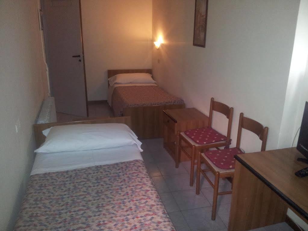 מילאנו Albergo Leonardo Da Vinci מראה חיצוני תמונה